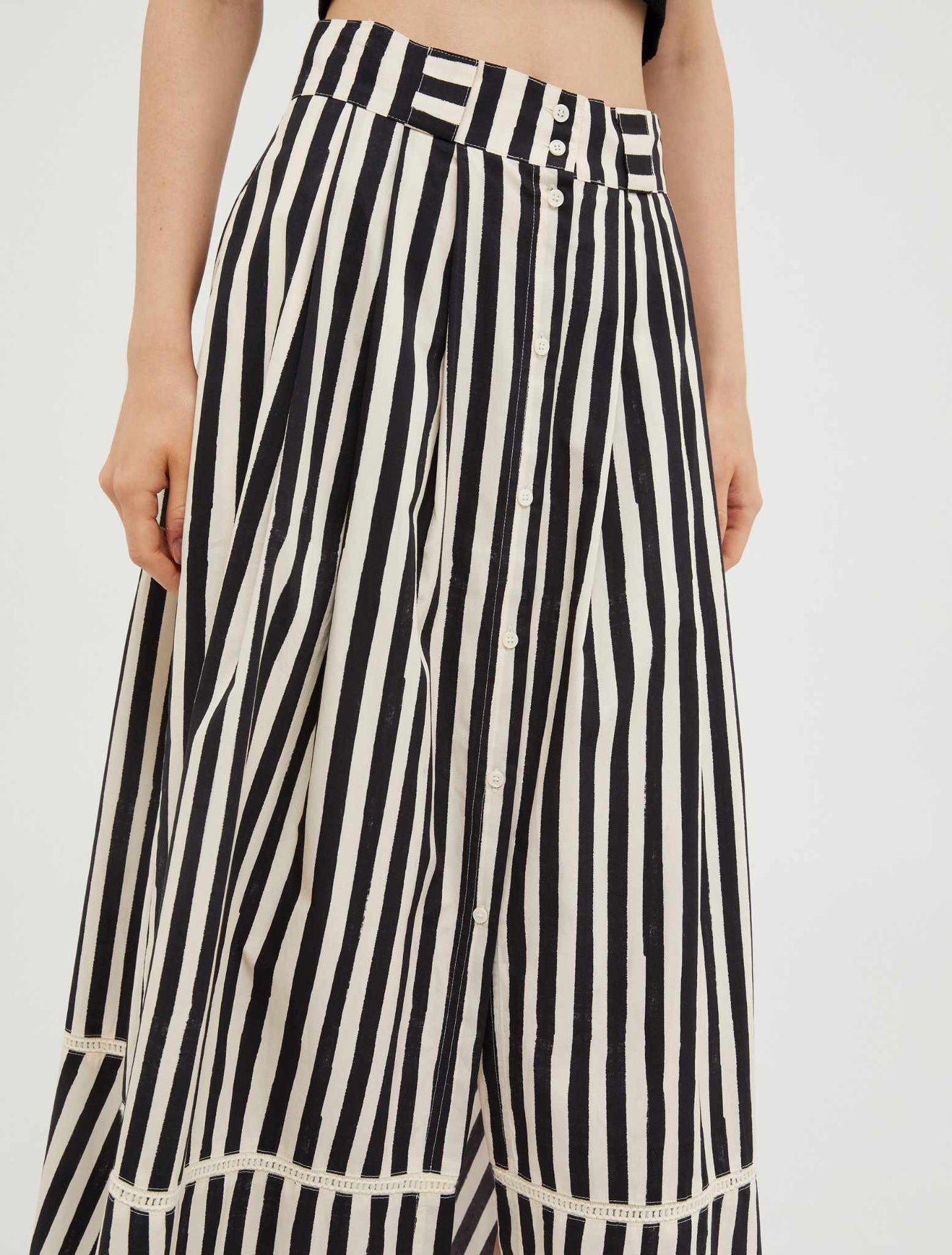 Max&co poplin corolla skirt